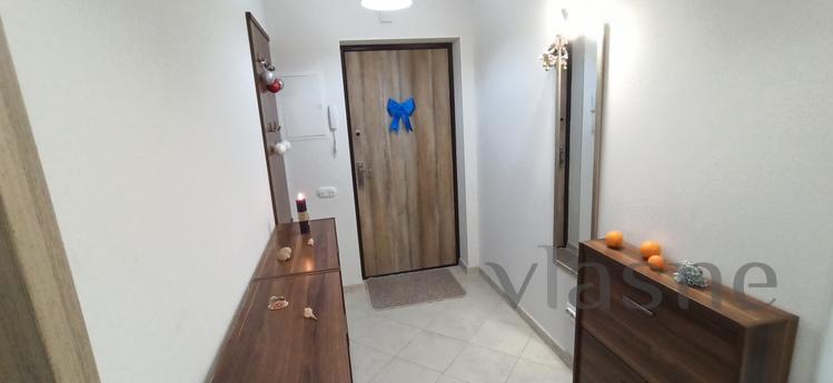 Nice warm apartment on the Prazhsky resi, Kyiv - apartment by the day