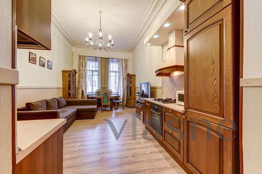 2-bedroom apartment in the center, Saint Petersburg - apartment by the day