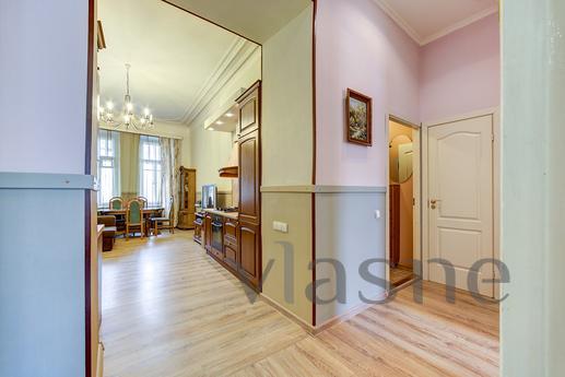 2-bedroom apartment in the center, Saint Petersburg - apartment by the day