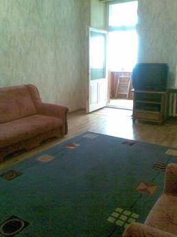 Rent an apartment in Podil. 5 minutes walk to the subway Kon