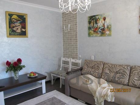 Two-oh kіm. apartment in the bus station, Chernivtsi - apartment by the day