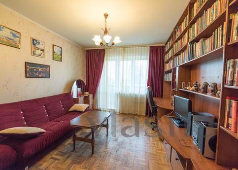 For daily clean, comfortable one-bedroom apartment on Moscow