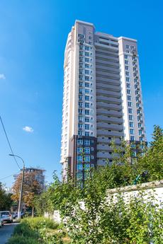 Species studio apartment in a new reside, Kyiv - apartment by the day