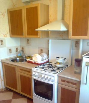Super apartment in the cozy area, Saratov - apartment by the day