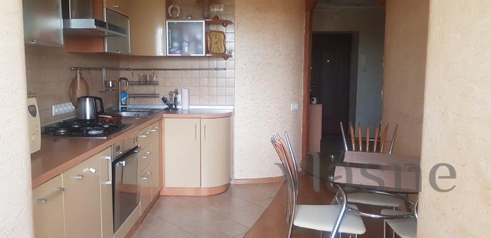 Rent 2-room apartment with sea view, Yuzhny - apartment by the day