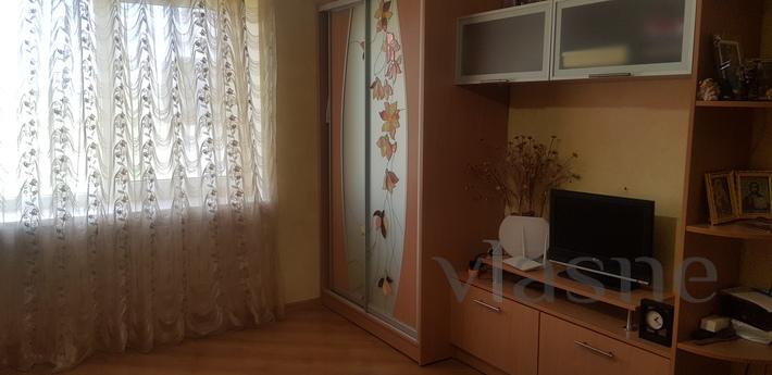 Rent 2-room apartment with sea view, Yuzhny - apartment by the day