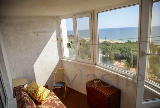 Apartment with panoramic sea views, Yuzhny - apartment by the day