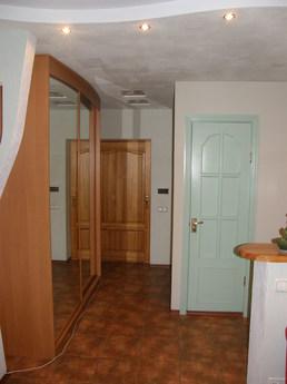 rent apartments, Kharkiv - apartment by the day