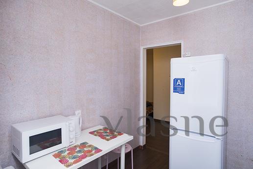 1-bedroom apartments in the center next, Yekaterinburg - apartment by the day