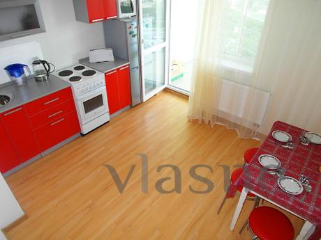 1 room. Excellent apartment in the New H, Yekaterinburg - apartment by the day