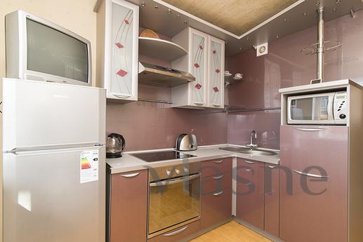 Rent 2-square for rent Airport Metro., Yekaterinburg - apartment by the day
