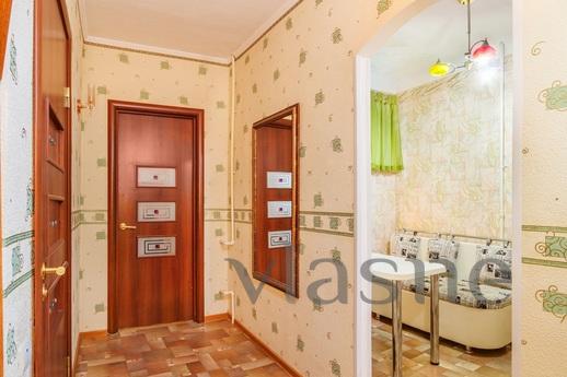 The apartment is on the Theatre Square., Rostov-on-Don - apartment by the day