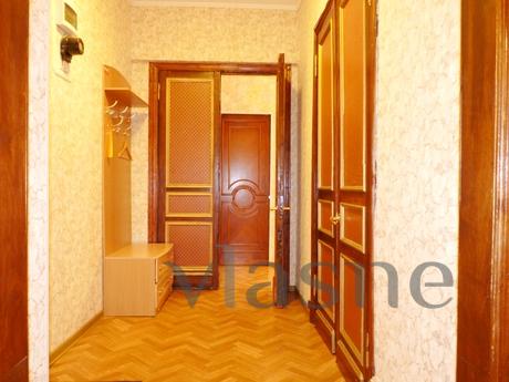 2 BR in Stalin house on Voykovskaya, Moscow - apartment by the day