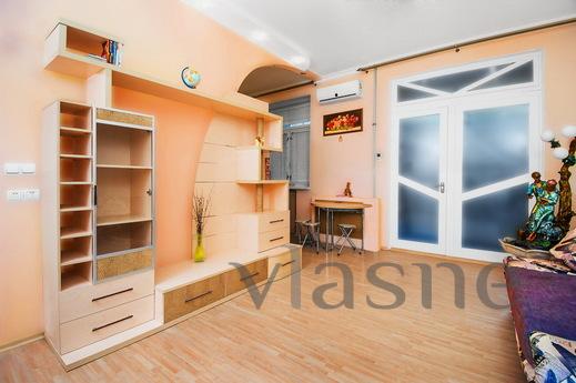 One bedroom apartment on the Theatre Sq, Rostov-on-Don - apartment by the day