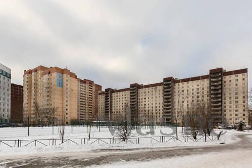 Квартира на Комендантском посуточно, Санкт-Петербург - квартира посуточно