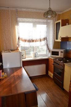 Cozy apartment 1km, Abakan - apartment by the day