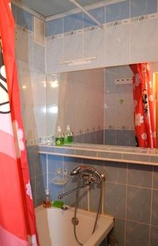 Cozy apartment 1km, Abakan - apartment by the day