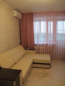 Rent 1-bedroom apartment for a day, next to the hypermarket 