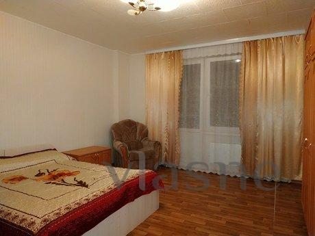 Large bright apartment, Voronezh - apartment by the day