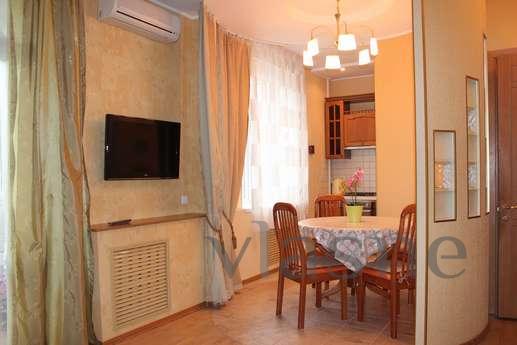 For rent apartment center Krasnaya euro, Krasnodar - apartment by the day