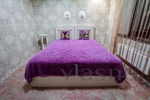 VIP apartment in a new house on the Gree, Odessa - apartment by the day