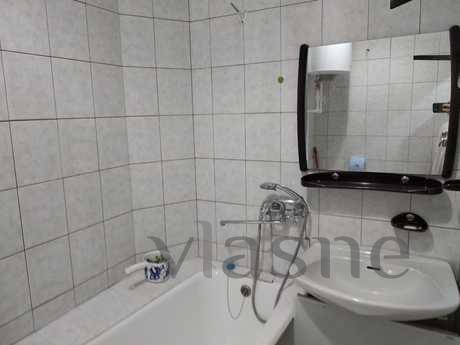 2 bedroom apartment on Gorky, Rostov-on-Don - apartment by the day