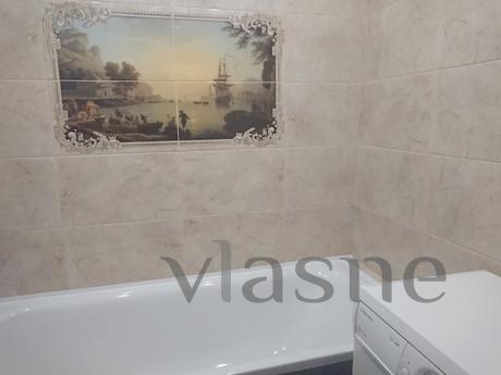 2 bedroom apartment on Krasnoarmeyskaya, Rostov-on-Don - apartment by the day