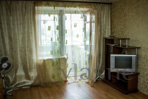 1 BR. NEAR METRO, CLOSE AKVOPARK, Yekaterinburg - apartment by the day