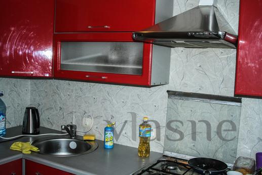 1 BR. square. near the bus station SOUTH, Yekaterinburg - apartment by the day