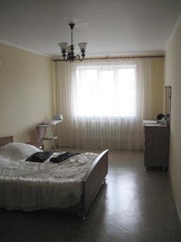 Rent for a day room in a 2-bedroom. apartment in the center 