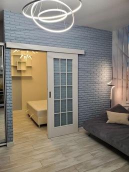 On the seashore (5 minutes walk to the beach), Odessa - apartment by the day