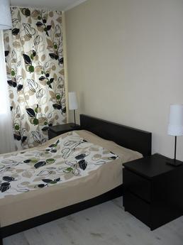 Daily rent 2-room apartment in the center of Omsk on the str