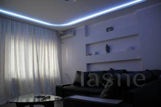 Apartment with design repair in center, Kyiv - apartment by the day