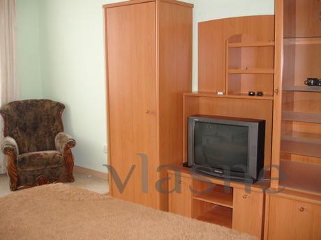 Excellent apartment for rent by the sea, Sevastopol - apartment by the day