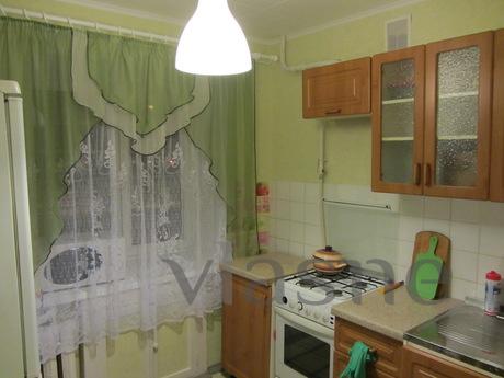 Compact two-bedroom apartment in a warm, clean quiet house, 