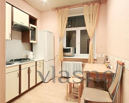 Cozy apartment in the metro Paveletskaya, Moscow - apartment by the day