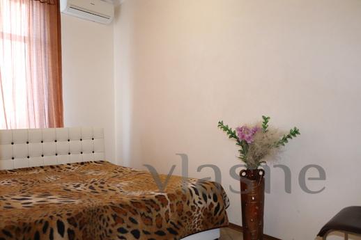 2 bedroom apartment on the Genoese, Odessa - apartment by the day