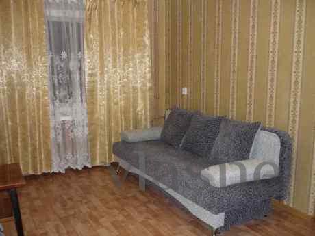 everything for a comfortable stay, near shopping mall, train