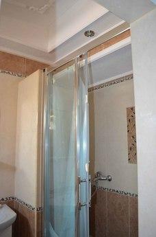 Rent k on earth, Kirova, Yevpatoriya - apartment by the day