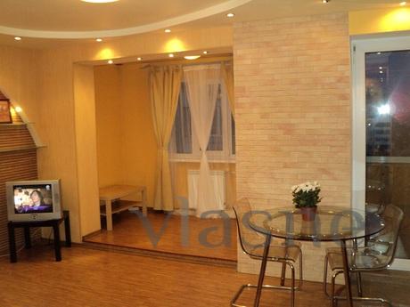 CLASS LUXURY APARTMENT ON THE HOUR-DAY, Yekaterinburg - apartment by the day