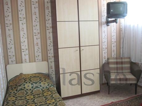 the private sector in Berdyansk, Berdiansk - apartment by the day