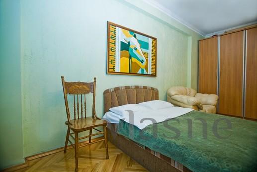3-комнатная на Смоленской (120), Москва - квартира посуточно