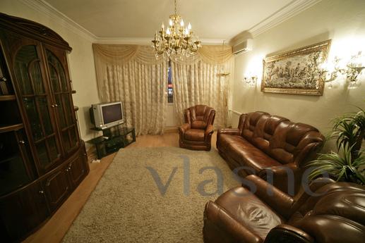 Luxury two-bedroom apartment in the pedestrian center of Sar