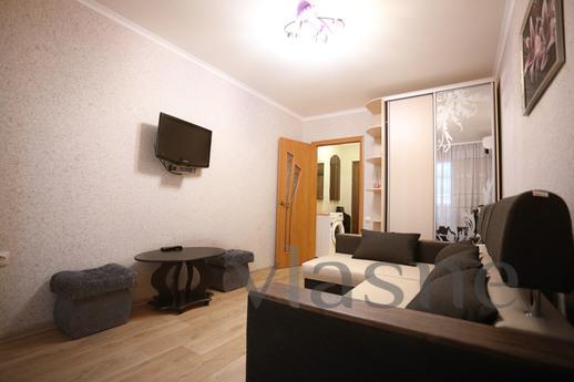 1 bedroom apartment near the sea, Yevpatoriya - apartment by the day