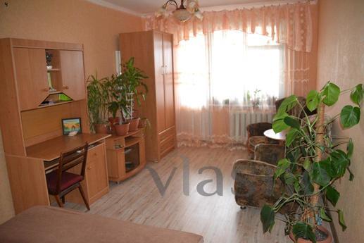 The apartment is in a good area, Alushta - apartment by the day