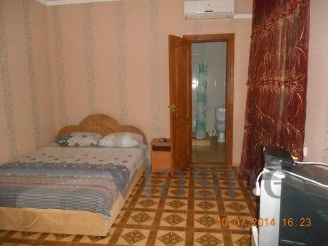 Rooms at 3 minutes from the sea!, Sudak - apartment by the day