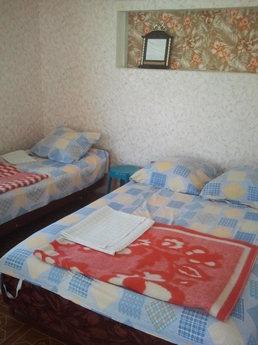 Rooms 5 minutes from the sea, Sudak - apartment by the day