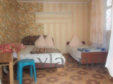 Rooms 5 minutes from the sea, Sudak - apartment by the day