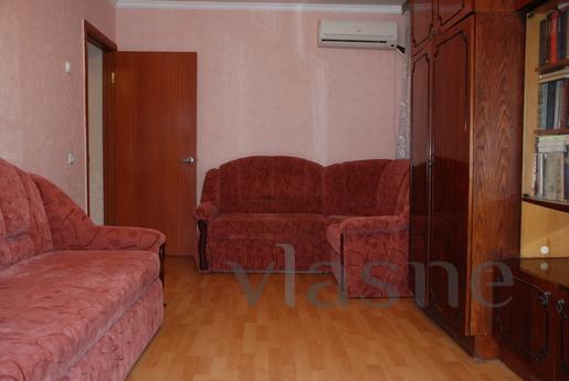 2 bedroom apartment in the center, Kyiv - apartment by the day