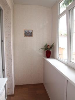 Cozy 1-bedroom seafront Kerch, Kerch - apartment by the day